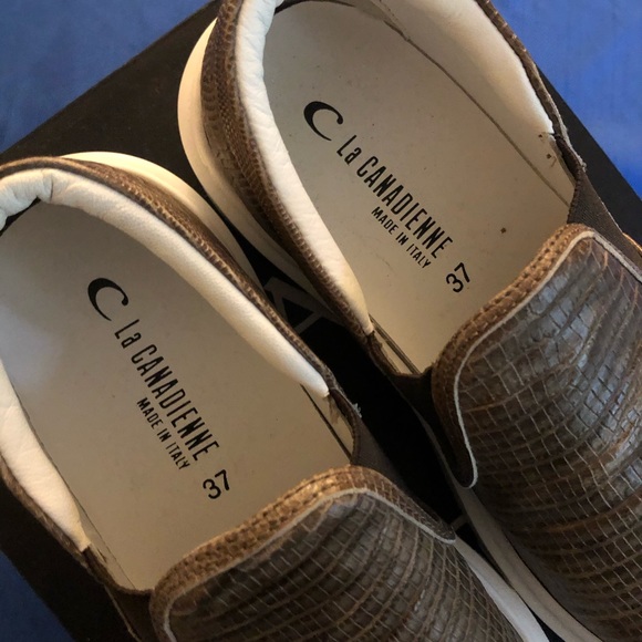 La Canadienne Snake print slip-on sneakers. Never worn out. - Picture 6 of 8